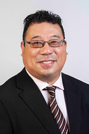 Komgrit Chukiert, MD